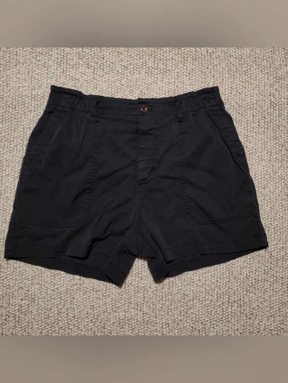 Eddie Bauer Black Flat-Front Women's Shorts